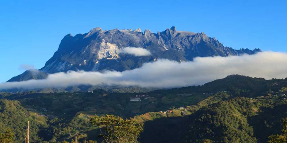 کوه کینابالو مالزی